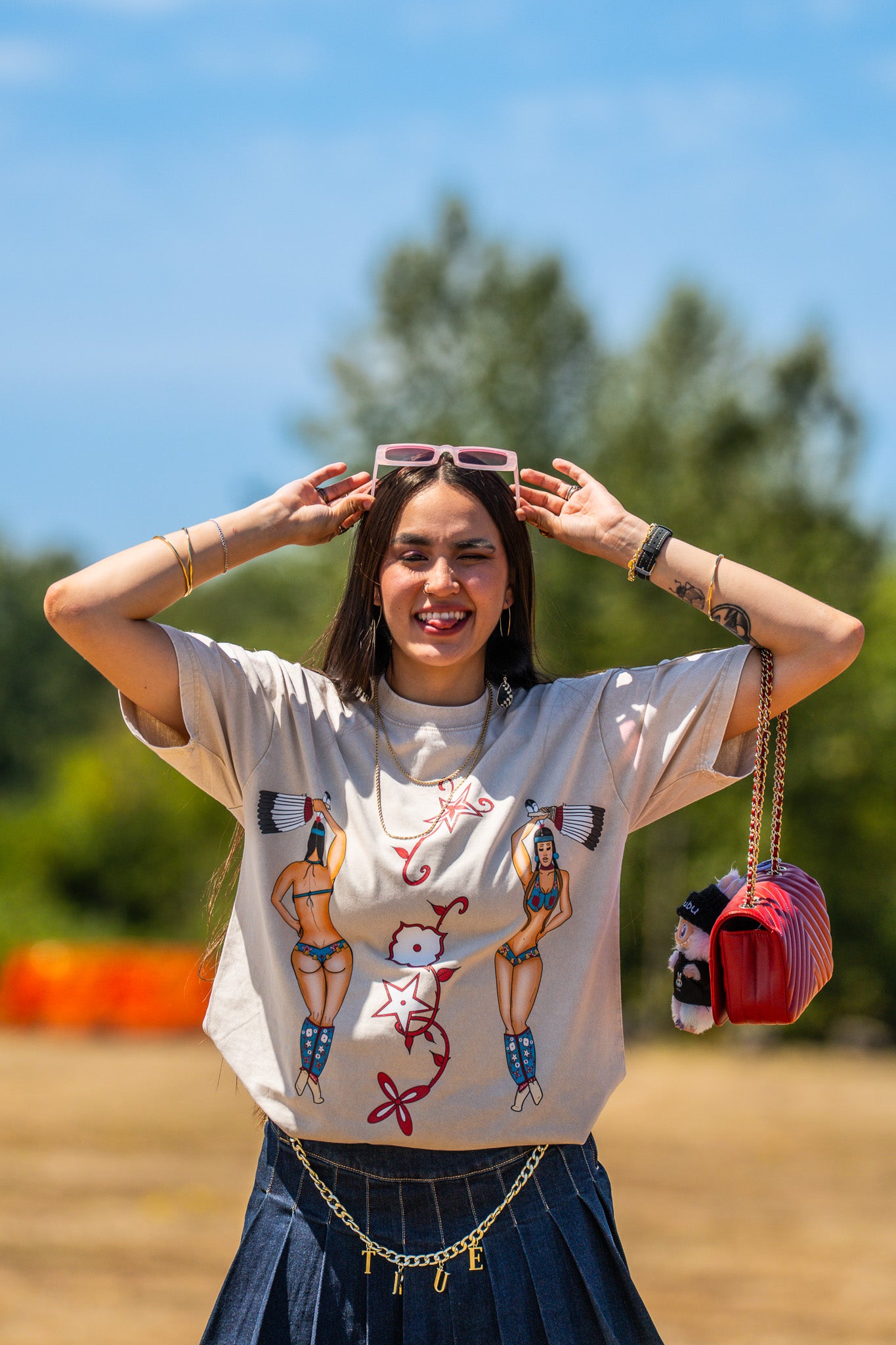 Pin-up Tee